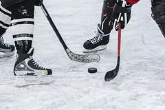 Юный талант Матвей Котков открыл голевой счет в новом сезоне КХЛ