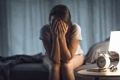 Почему люди просыпаются в три часа ночи: объяснение врача