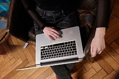 Доходы самозанятых в России демонстрируют стремительный рост на фоне инфляции