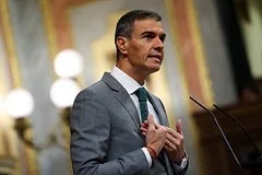 Политический скандал в Мадриде: Педро Санчес ответил на обвинения в авторитаризме