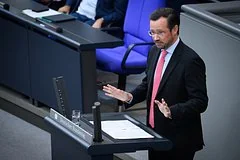Политический скандал в Берлине: Германия обвинила Дональда Трампа во вмешательстве