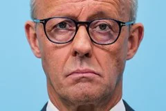 Политический скандал в Германии: АдГ критикует Мерца из-за сделки США и России