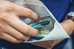 Доля россиян получающих зарплату в конверте сократилась в два раза
