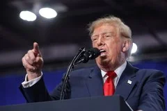 Дональд Трамп призвал Украину сменить руководство для завершения конфликта