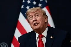 Дональд Трамп сообщил о масштабном уничтожении иранского флота в Ормузском проливе