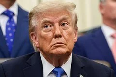 Дональд Трамп заявил о полном контроле США над Ормузским проливом