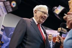 Конец эпохи: легендарный инвестор Уоррен Баффет покидает пост председателя совета директоров