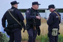 Вооруженная женщина в Екатеринбурге пыталась навести порядок на заправке пистолетом