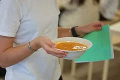 Роспотребнадзор разъяснил правила замены продуктов в школьном питании и статистику нарушений