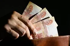 Российские потребители переходят в режим экономии на фоне замедления роста доходов