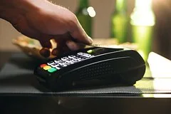 Российские потребители резко увеличили спрос на кредитные карты в августе
