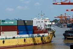 Российским предпринимателям рекомендовано завершить платежи в Китай до 25 сентября