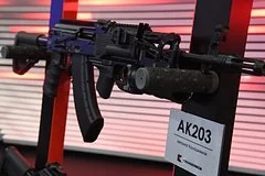Российский автомат АК-203 может стать основным вооружением сухопутных войск Индии