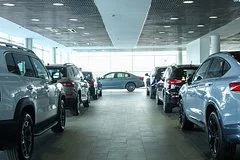 Российский автомобильный рынок столкнулся с резким падением продаж в сентябре