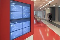 Российский фондовый рынок скорректировался после бурного роста на геополитическом оптимизме