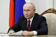 Российский фондовый рынок зафиксировал снижение после телефонного разговора Путина и Трампа