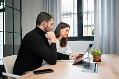 Росстат определил средний возраст безработных граждан на фоне кадрового дефицита