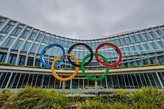 Возвращение флага и гимна станет ключевым условием допуска России на Олимпиаду 2028