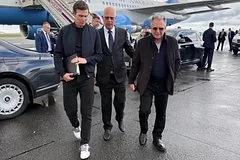 Спецпосланники Трампа прибыли в Москву для предварительных переговоров с российскими представителями