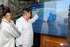 КНДР продемонстрировала миру мощь своего нового сверхсовременного оборонного вооружения