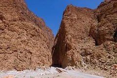Трагедия на острове Фогу: автобус с учащимися рухнул в глубокое ущелье