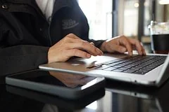 Граждане Германии оформили более пятидесяти тысяч электронных виз в Россию