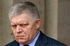 Премьер Словакии Фицо пообещал не втягивать страну в войну с Россией