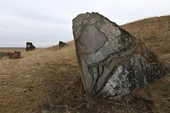 Археологическая сенсация в Туве: находка жерновов раскрывает тайны скифских ритуалов