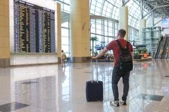 Три крупнейших аэропорта Москвы временно приостановили работу из-за атаки БПЛА