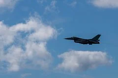 Критический дефицит ракет ставит под угрозу боеспособность украинских истребителей F-16