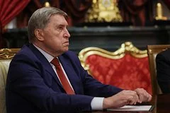 Юрий Ушаков допустил проведение трехсторонних переговоров по Украине в Абу-Даби