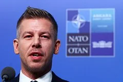 Прокуратура Венгрии просит лишить неприкосновенности премьера Мадьяра из-за кражи телефона