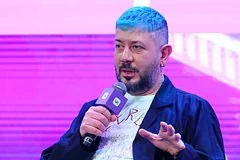 Артемий Лебедев иронично отреагировал на инициативу о наказании за оскорбления