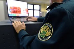 Крупная партия ножей из Узбекистана стала причиной задержания двух иностранных граждан