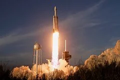 Исторический рубеж SpaceX: семейство ракет Falcon достигло отметки в семьсот пусков