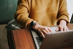 Осторожно: мошенники используют поддельные вакансии для кражи денег у россиян