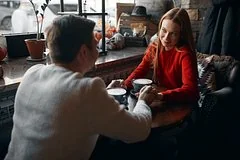 Культурный шок на свиданиях: почему россиянки и иностранцы не могут договориться о счетах