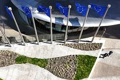 Еврокомиссия выделила три миллиарда евро Украине на закупку ракет и беспилотников