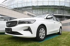 Автомобильный рынок Беларуси установил исторический рекорд по продажам новых машин