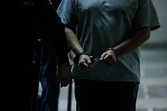 В Дзержинске тренер бойцовского клуба организовал жестокое вымогательство денег у коллеги